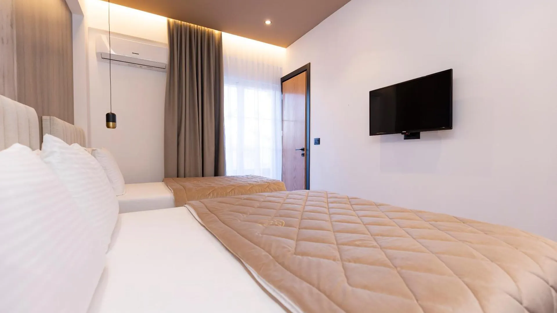 ****  Hotel Joni Ksamil Albania